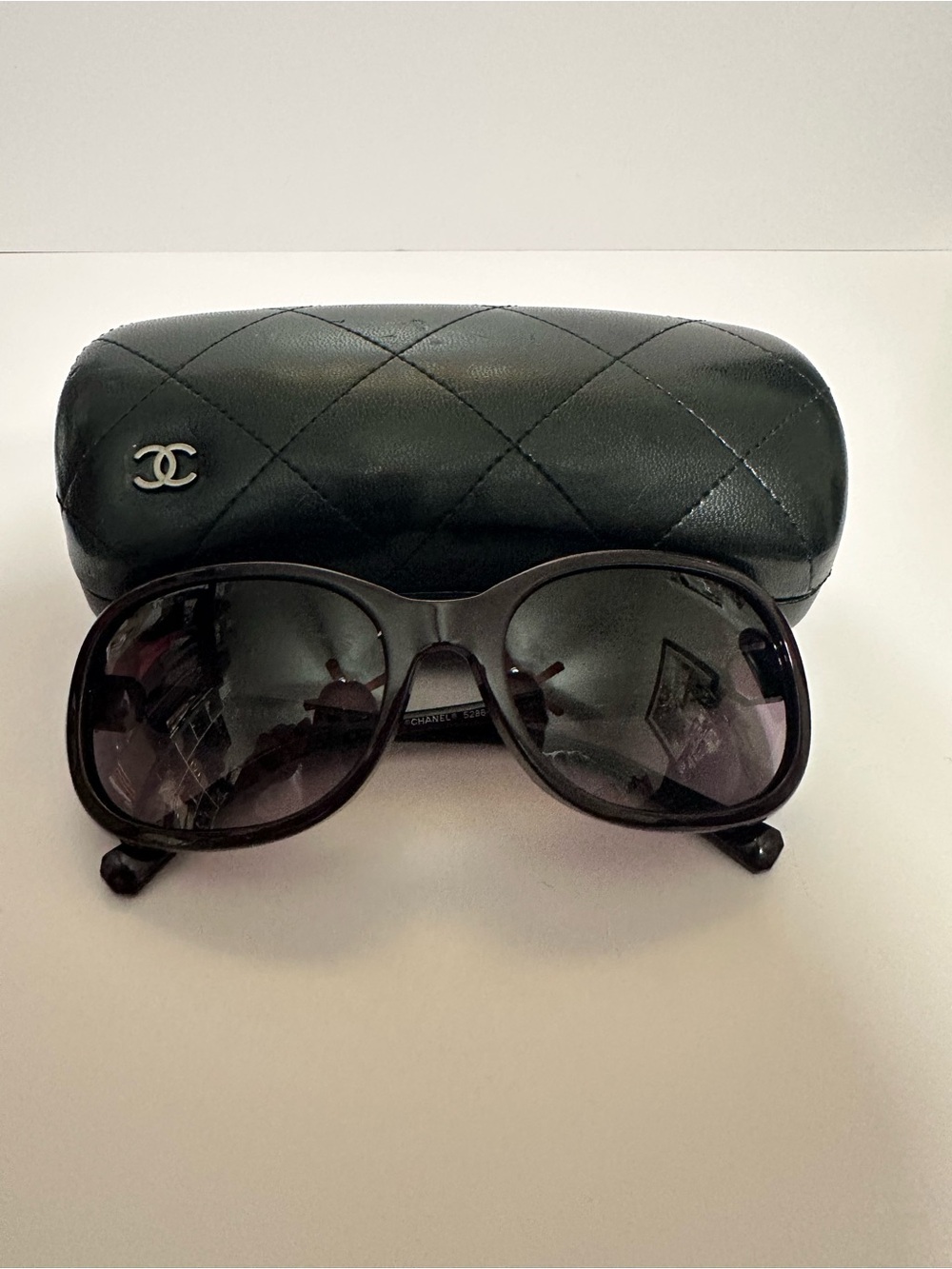 CHANEL ❤️🌟 BURGUNDY OVERSIZED SUNGLASSES